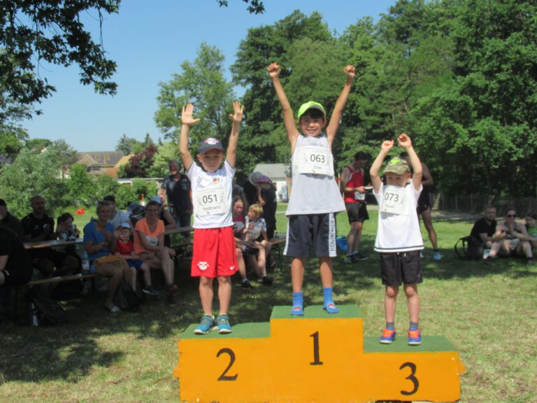 Siegerehrung 800m